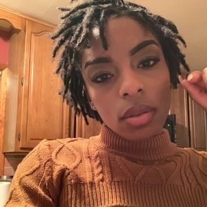 Meet your Posher, Kanisha